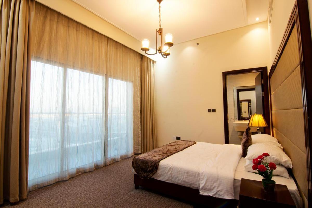 Better Living Hotel Apartments Dubai Exterior foto